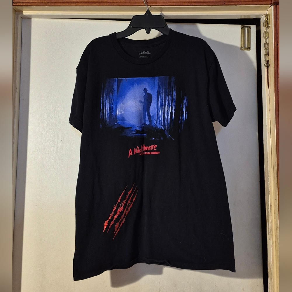 A Nightmare on Elm Street Black Graphic T-Shirt - Picture 2 of 6